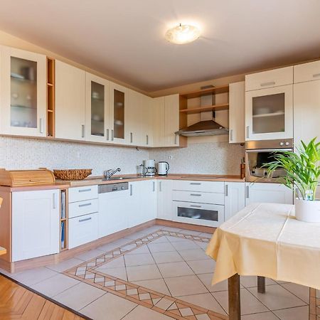 Apartment Luno Kaštela Esterno foto