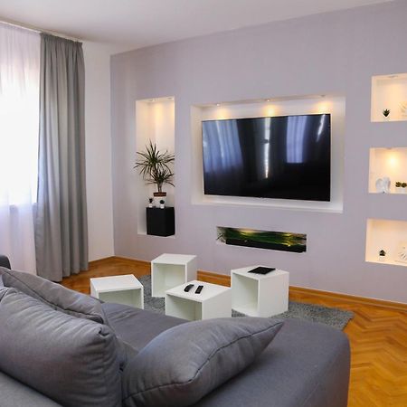 Apartment Luno Kaštela Esterno foto