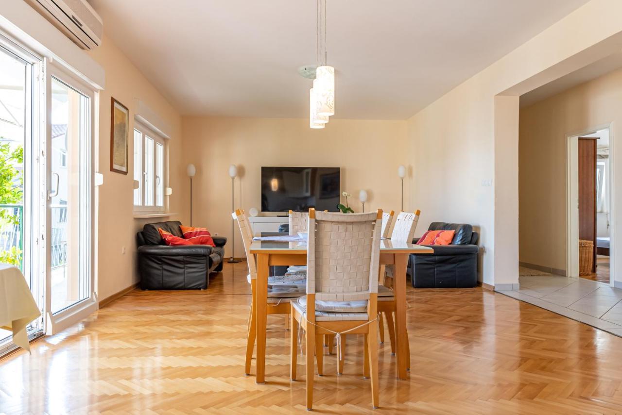 Apartment Luno Kaštela Esterno foto