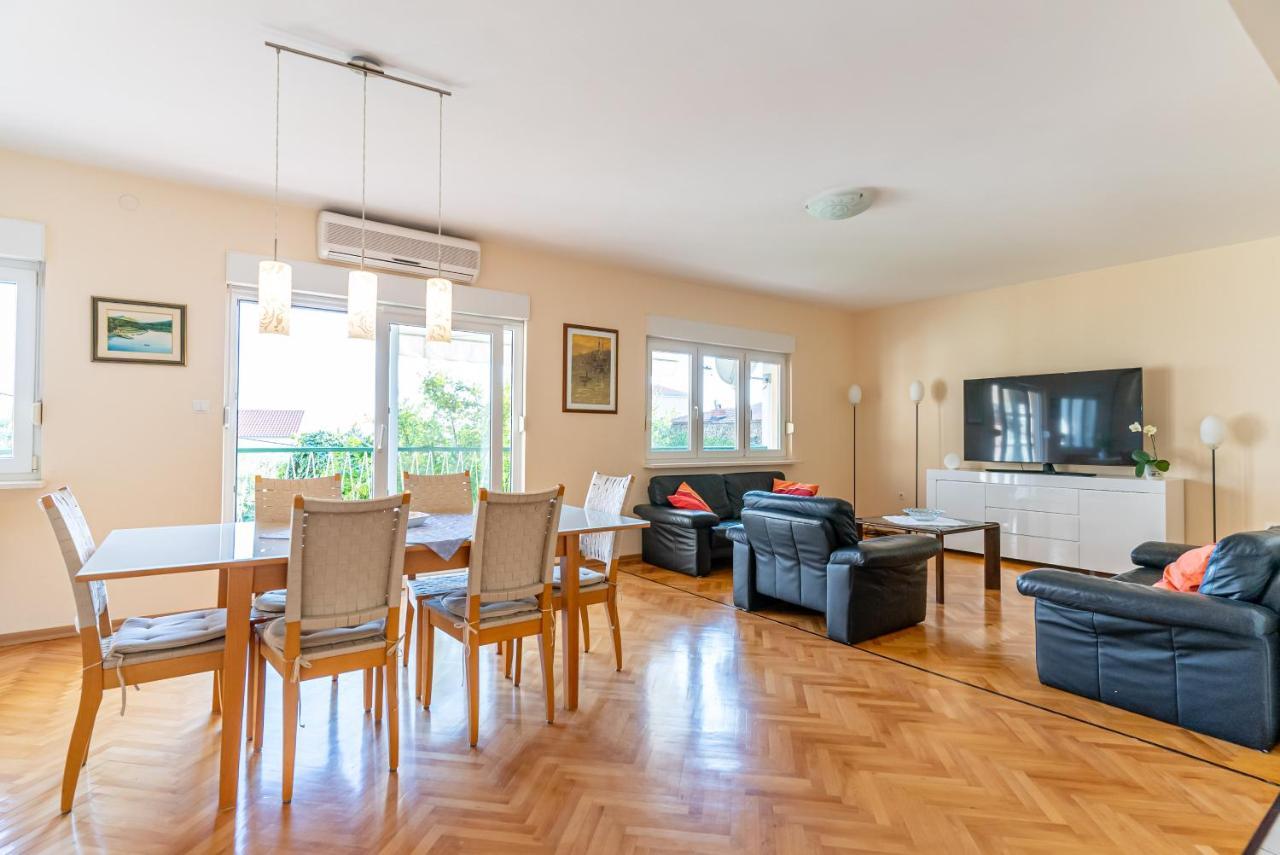 Apartment Luno Kaštela Esterno foto