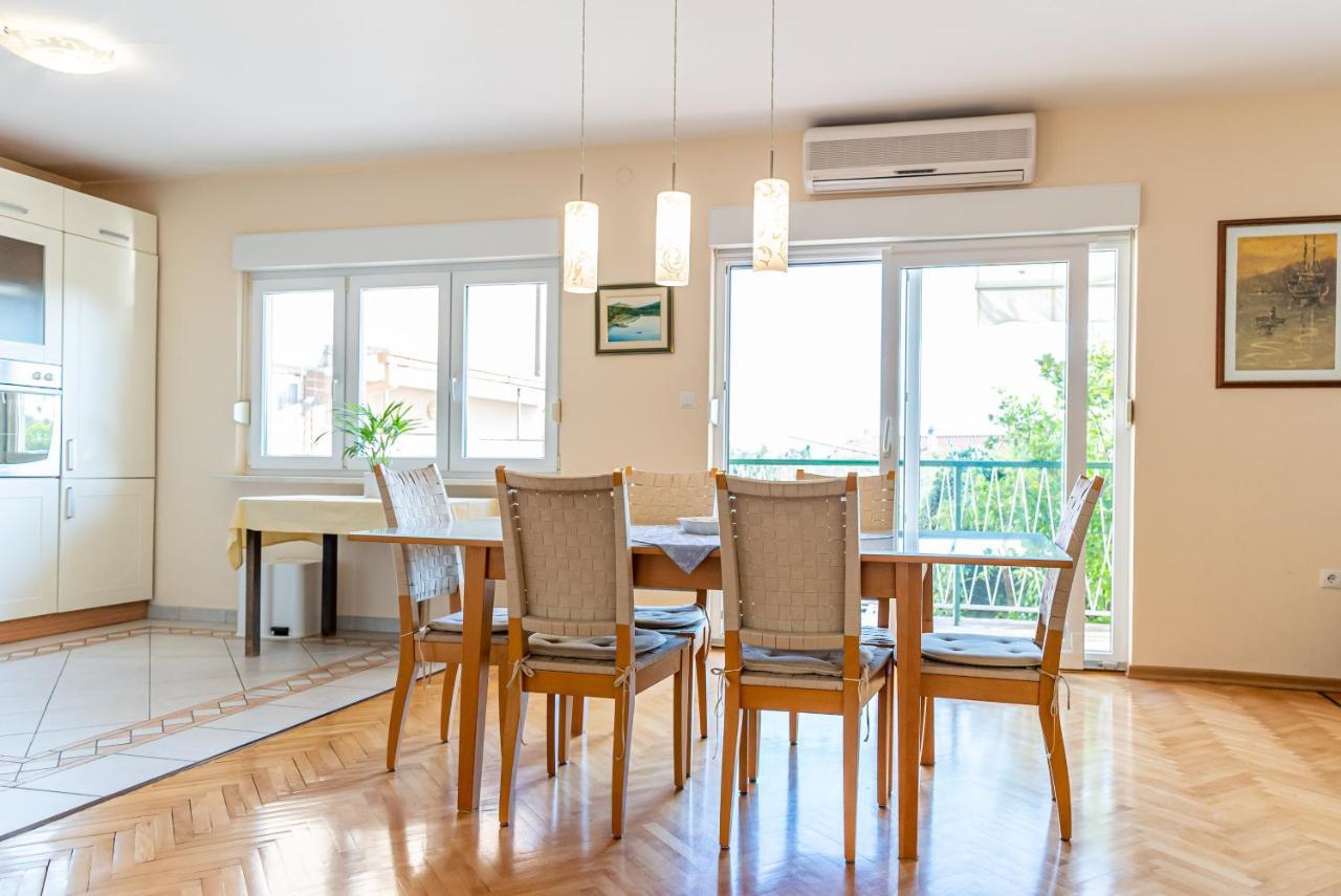 Apartment Luno Kaštela Esterno foto