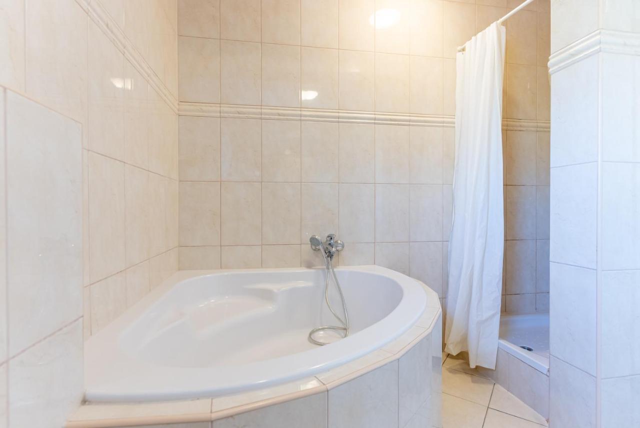 Apartment Luno Kaštela Esterno foto