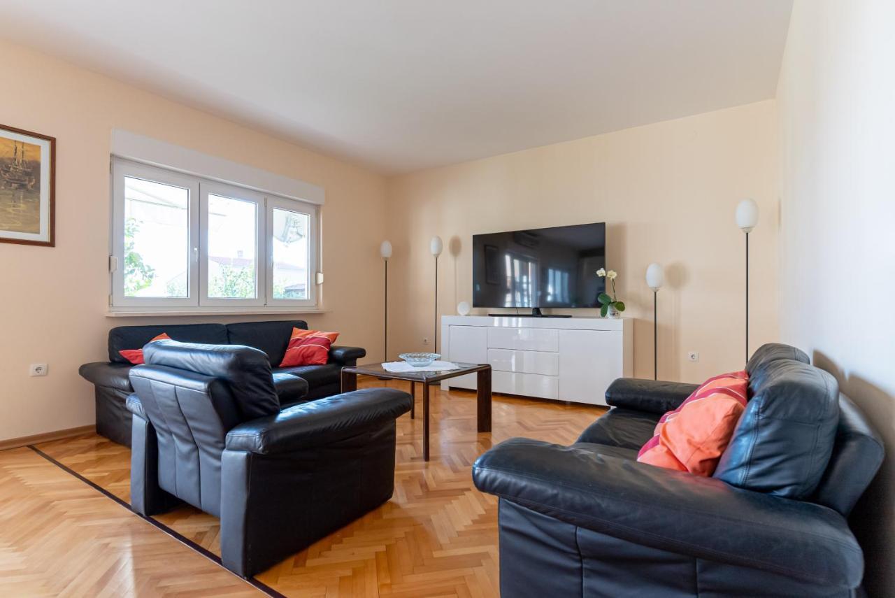 Apartment Luno Kaštela Esterno foto