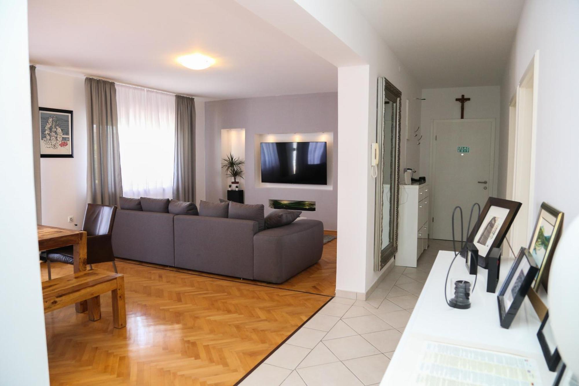 Apartment Luno Kaštela Esterno foto